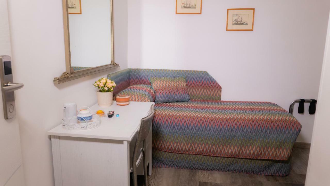 Aleandre Bed & Breakfast Foggia Luaran gambar